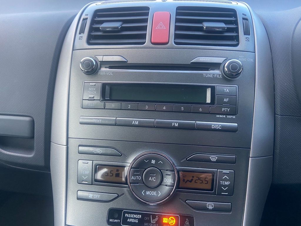 Toyota Auris 1.6 TR Multimode 5dr