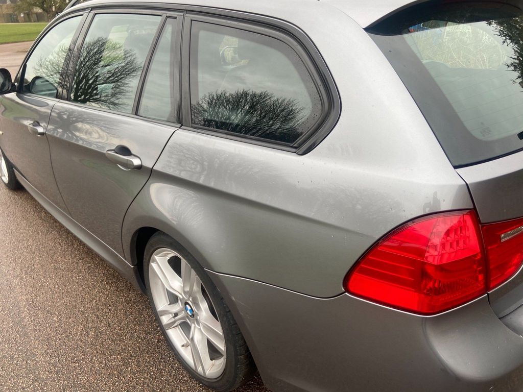 BMW 3 Series 2.0 320d M Sport Touring 5dr