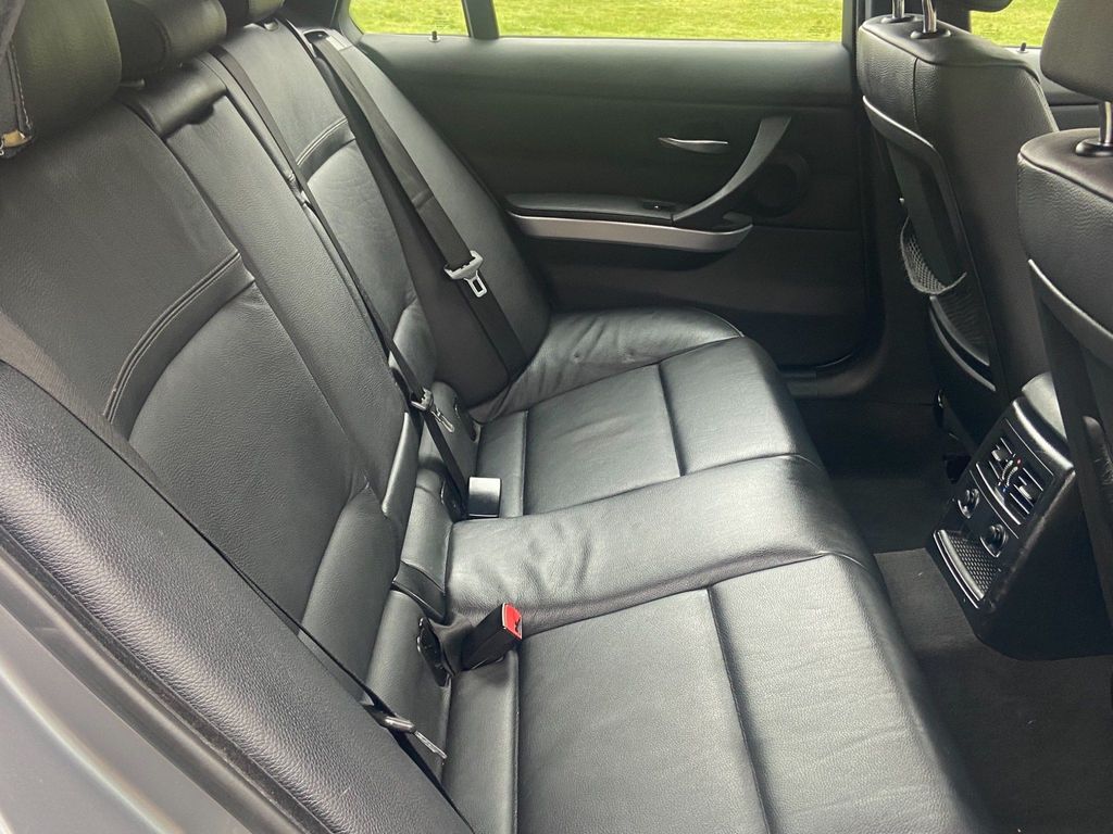 BMW 3 Series 2.0 320d M Sport Touring 5dr