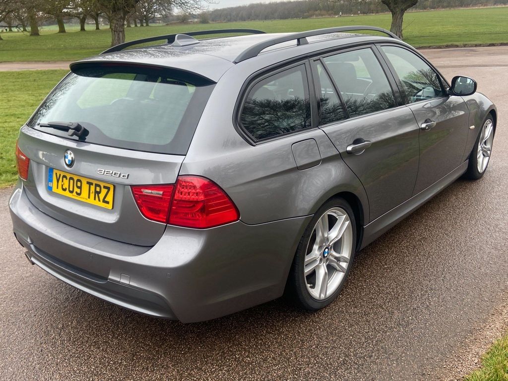BMW 3 Series 2.0 320d M Sport Touring 5dr
