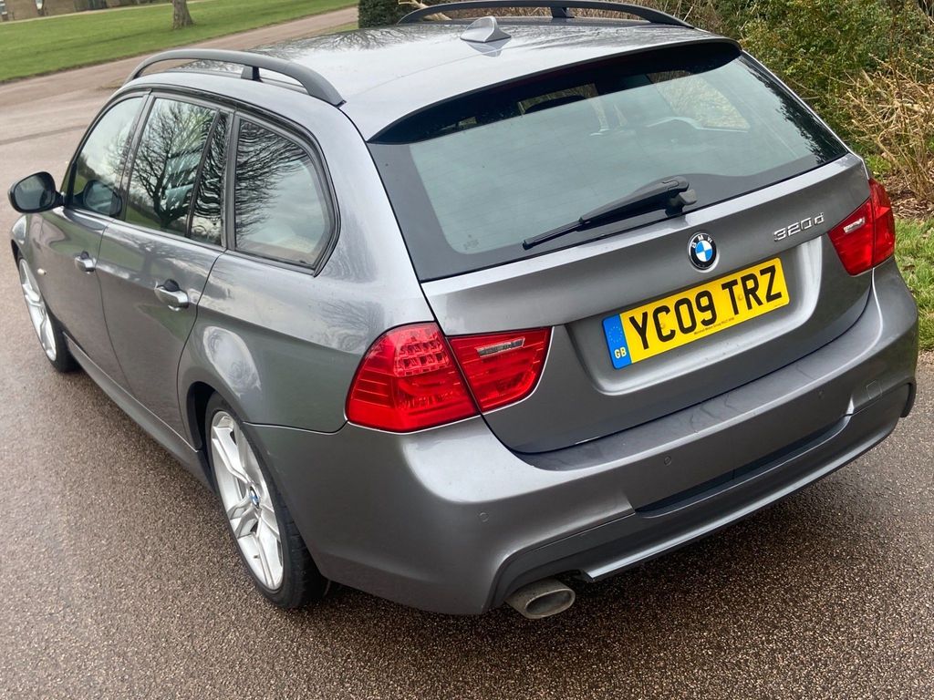 BMW 3 Series 2.0 320d M Sport Touring 5dr