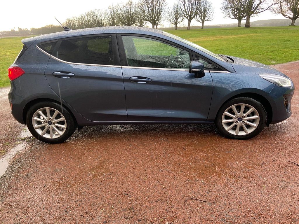 Ford Fiesta 1.0T EcoBoost Titanium (s/s) 5dr
