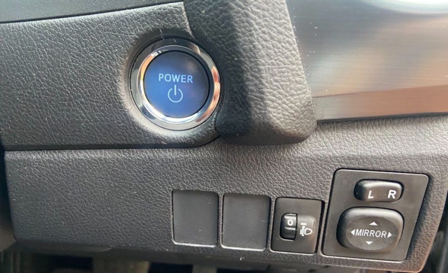 Toyota Auris 1.8 VVT-h Icon e-CVT HSD 5dr