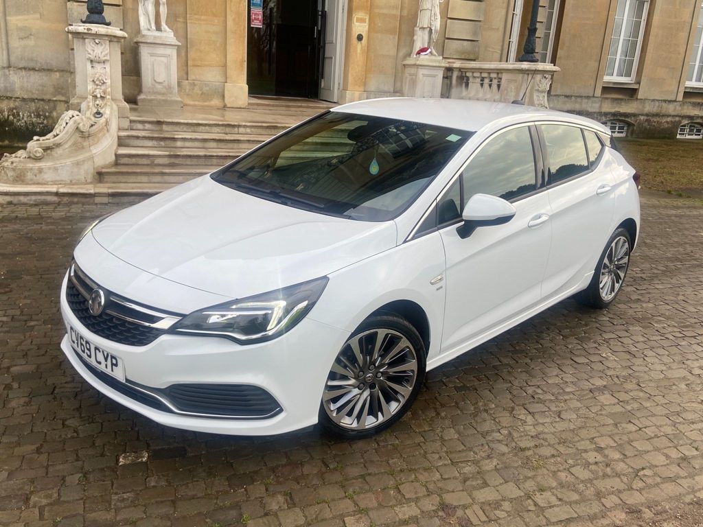 Vauxhall Astra 1.4i Turbo SRi VX Line Nav (s/s) 5dr