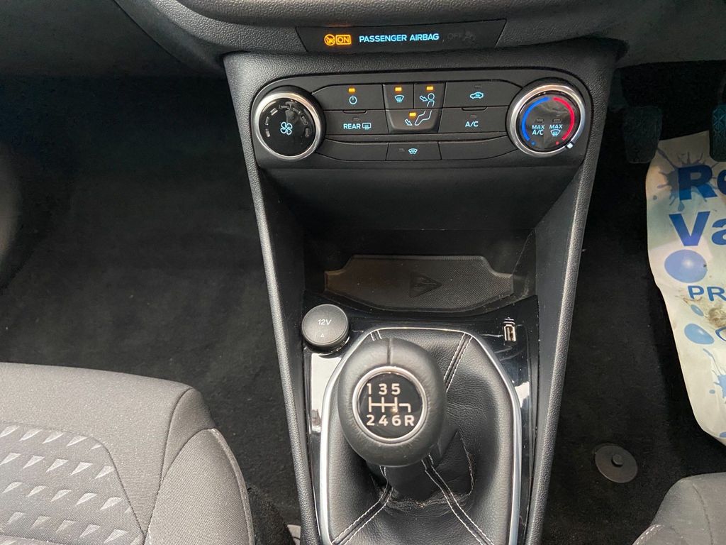 Ford Fiesta 1.0T EcoBoost Titanium (s/s) 5dr