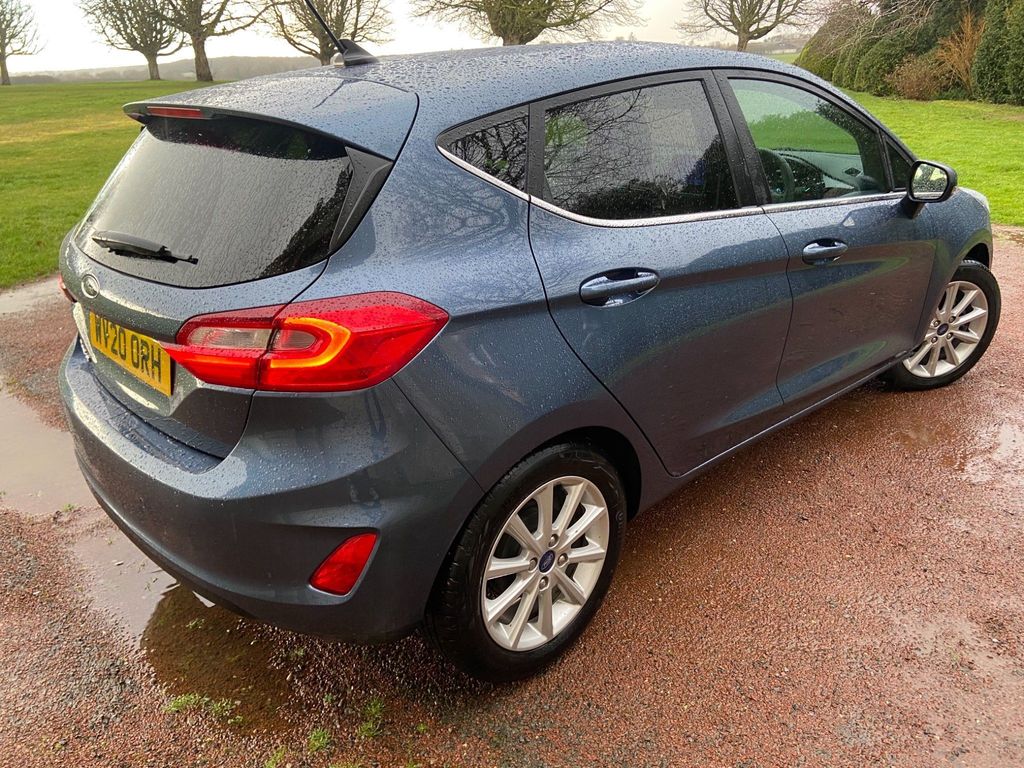 Ford Fiesta 1.0T EcoBoost Titanium (s/s) 5dr
