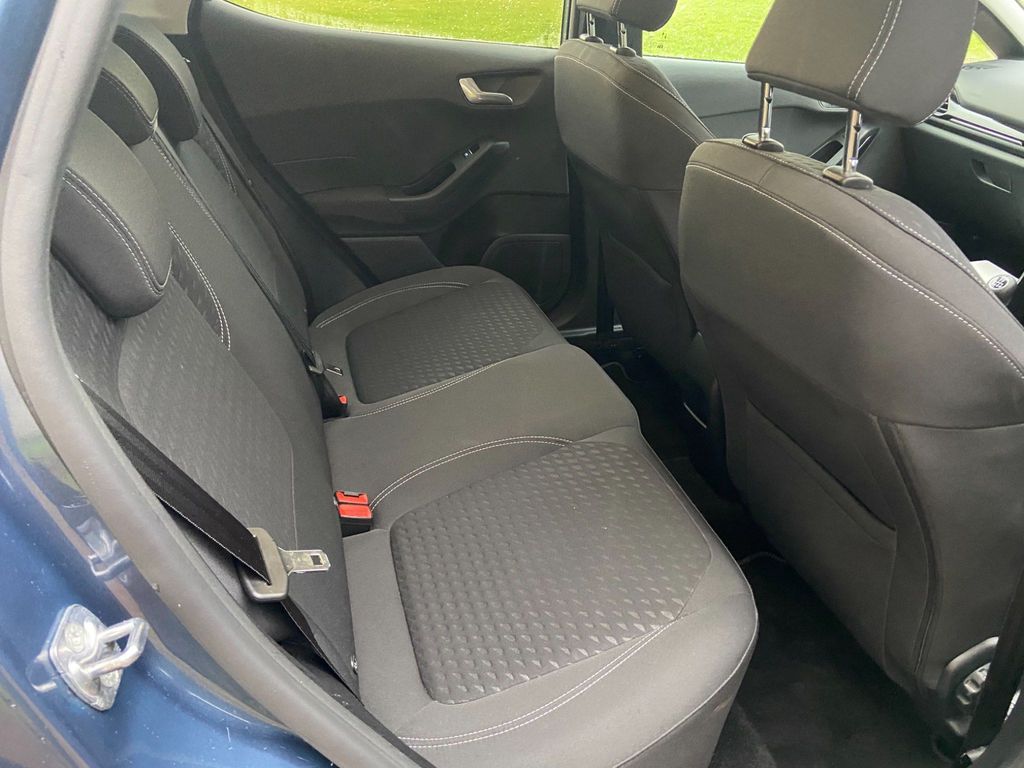 Ford Fiesta 1.0T EcoBoost Titanium (s/s) 5dr