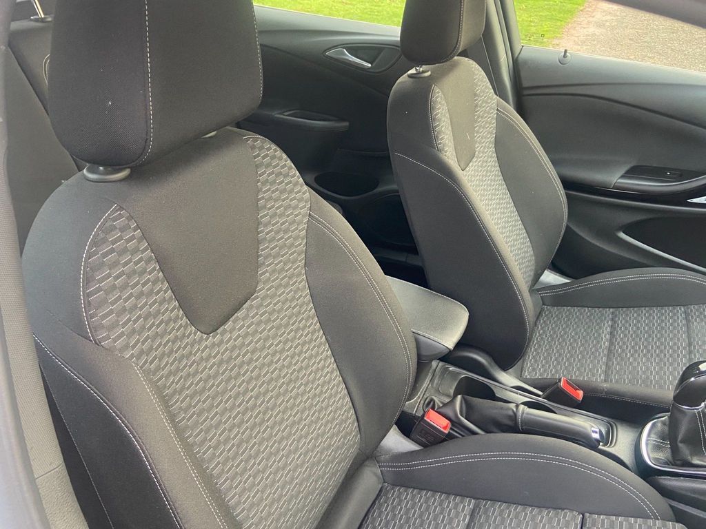 Vauxhall Astra 1.4i Turbo SRi VX Line Nav (s/s) 5dr