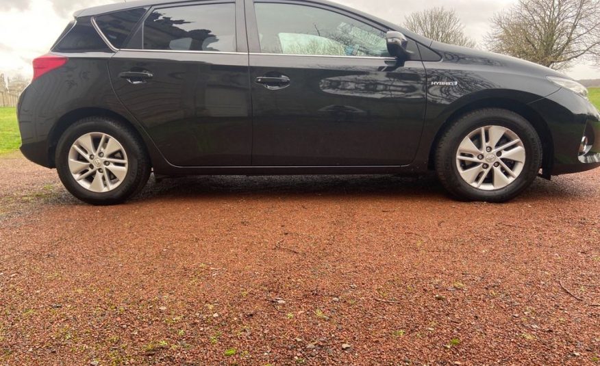 Toyota Auris 1.8 VVT-h Icon e-CVT HSD 5dr