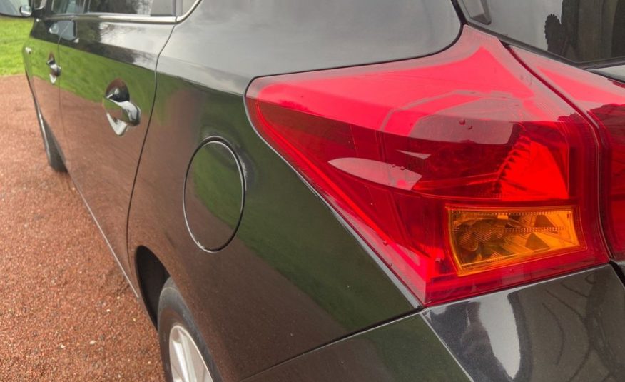 Toyota Auris 1.8 VVT-h Icon e-CVT HSD 5dr