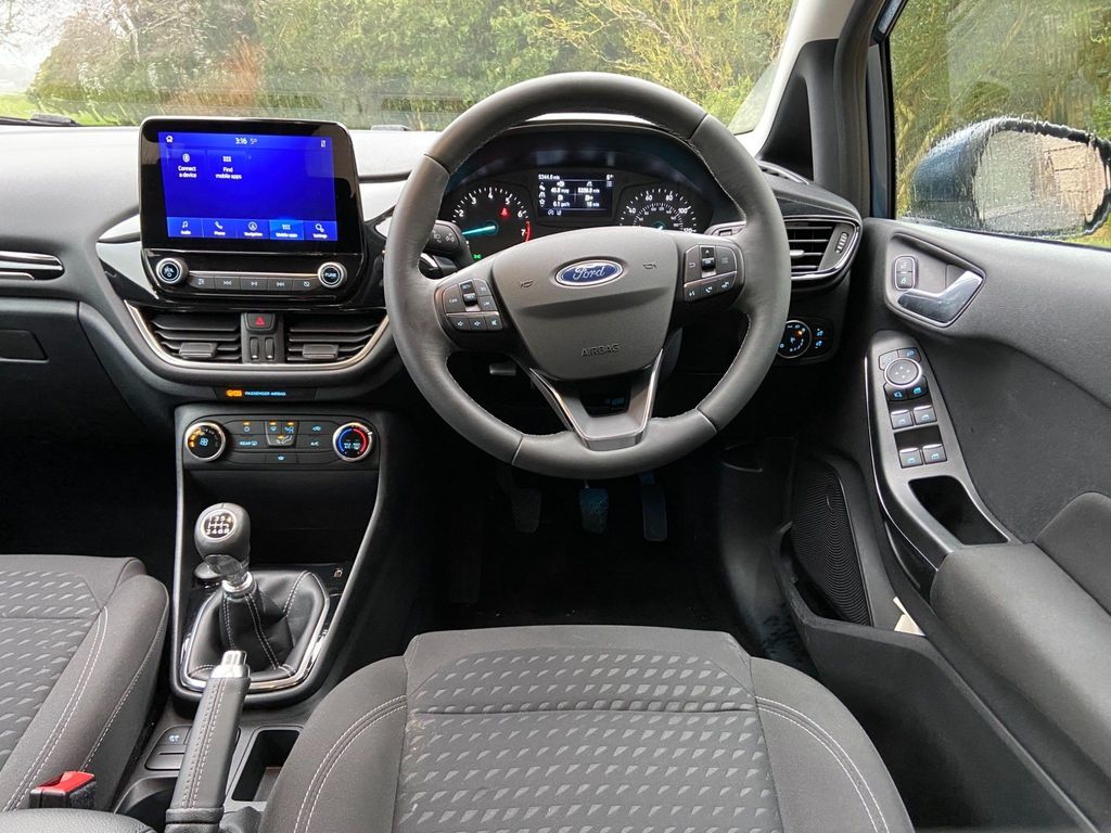 Ford Fiesta 1.0T EcoBoost Titanium (s/s) 5dr