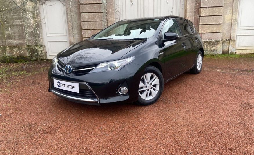 Toyota Auris 1.8 VVT-h Icon e-CVT HSD 5dr