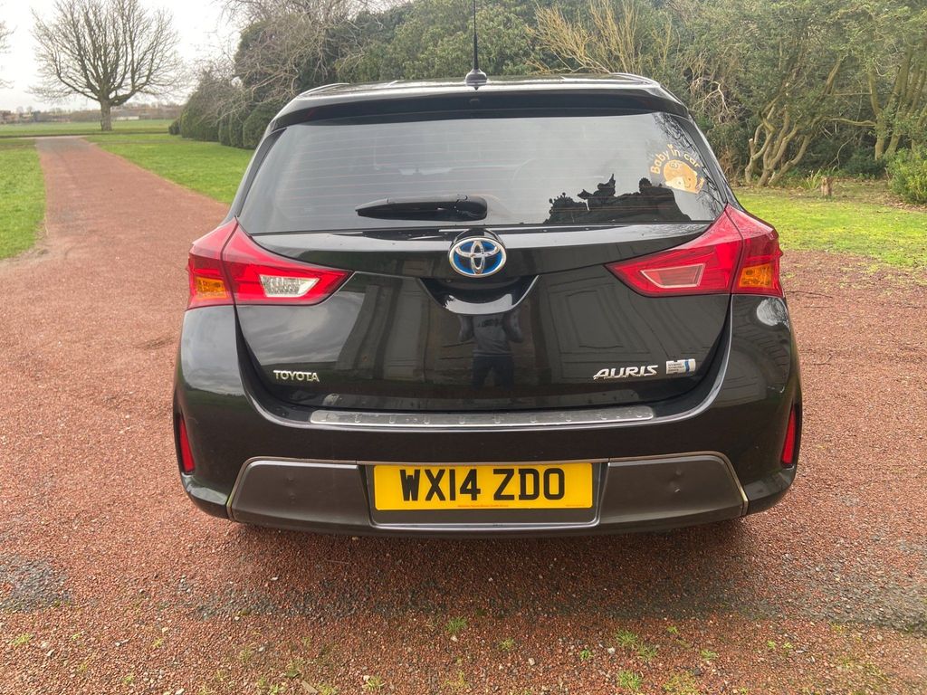 Toyota Auris 1.8 VVT-h Icon e-CVT HSD 5dr