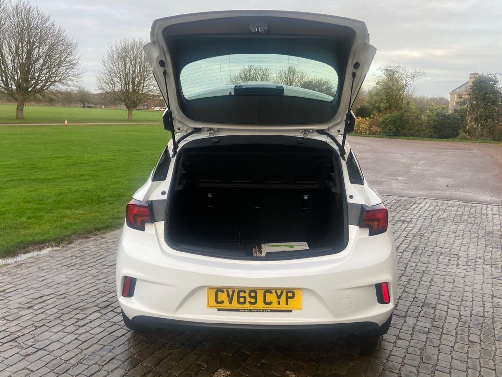 Vauxhall Astra 1.4i Turbo SRi VX Line Nav (s/s) 5dr