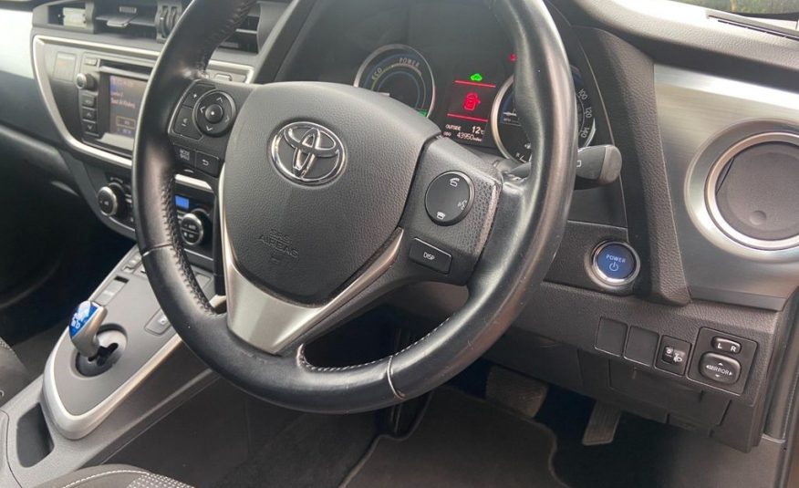 Toyota Auris 1.8 VVT-h Icon e-CVT HSD 5dr