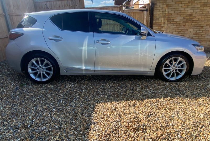 Lexus CT 200h 1.8 SE-L CVT 5dr
