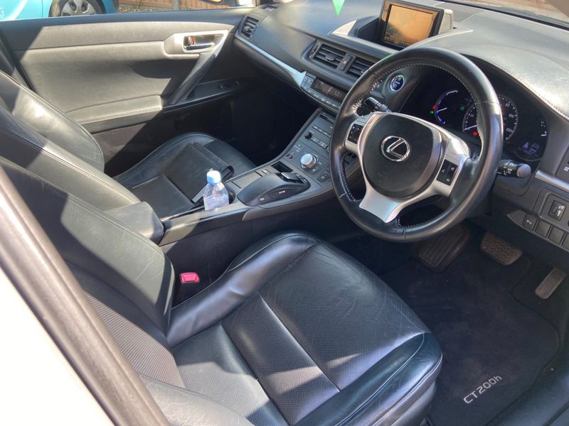 Lexus CT 200h 1.8 SE-L CVT 5dr